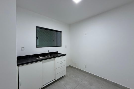 Cozinha de kitnet/studio para alugar com 1 quarto, 40m² em Taquara, Rio de Janeiro