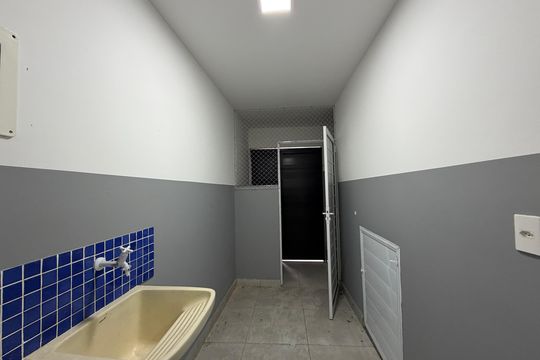 Área de serviço  de kitnet/studio para alugar com 1 quarto, 40m² em Taquara, Rio de Janeiro