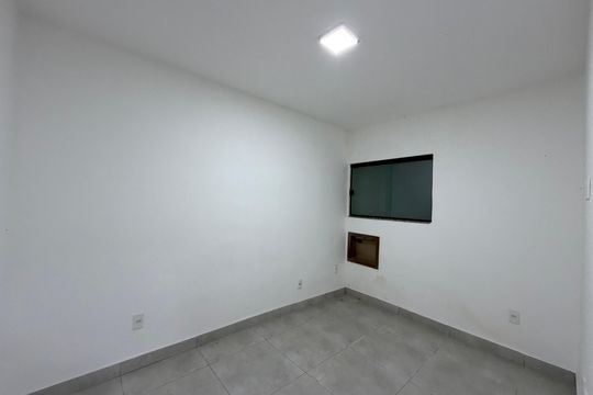 Quarto de kitnet/studio para alugar com 1 quarto, 40m² em Taquara, Rio de Janeiro