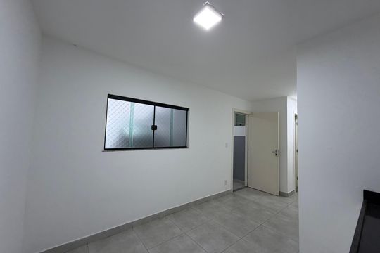 Sala de kitnet/studio para alugar com 1 quarto, 40m² em Taquara, Rio de Janeiro