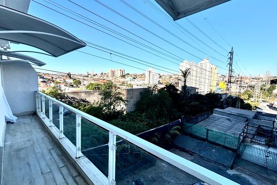 Varanda de casa à venda com 4 quartos, 390m² em Jardim Arizona, São Paulo