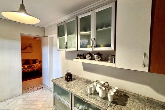 Cozinha de casa à venda com 4 quartos, 390m² em Jardim Arizona, São Paulo