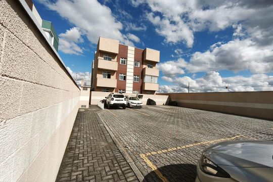 Garagem de apartamento para alugar com 3 quartos, 56m² em Cidade Jardim, São José dos Pinhais