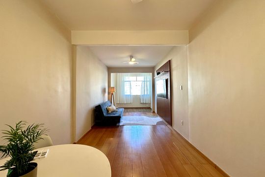 Apartamento à venda com 2 quartos, 46m² em Copacabana, Rio de Janeiro