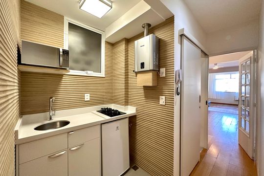 Apartamento à venda com 2 quartos, 46m² em Copacabana, Rio de Janeiro
