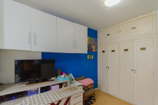 Quarto 2 de casa à venda com 3 quartos, 110m² em Aclimação, São Paulo