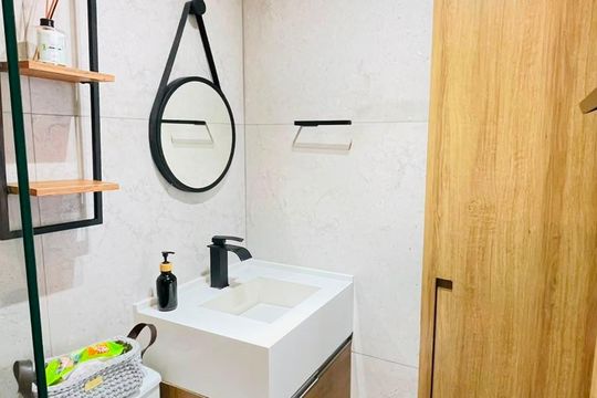 Banheiro de apartamento para alugar com 2 quartos, 39m² em Jardim Santa Paula, Cotia