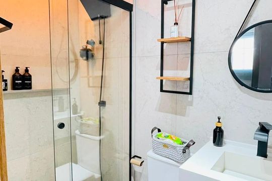 Banheiro de apartamento para alugar com 2 quartos, 39m² em Jardim Santa Paula, Cotia