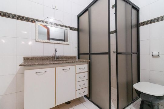 Banheiro da Suíte 1 de casa para alugar com 3 quartos, 95m² em Ponte Rasa, São Paulo