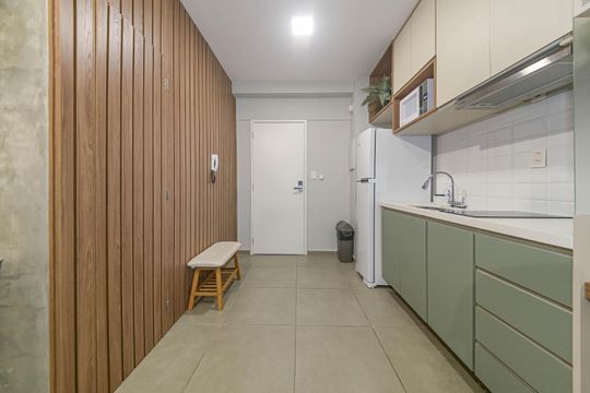 Cozinha de apartamento à venda com 1 quarto, 33m² em Campo Belo, São Paulo
