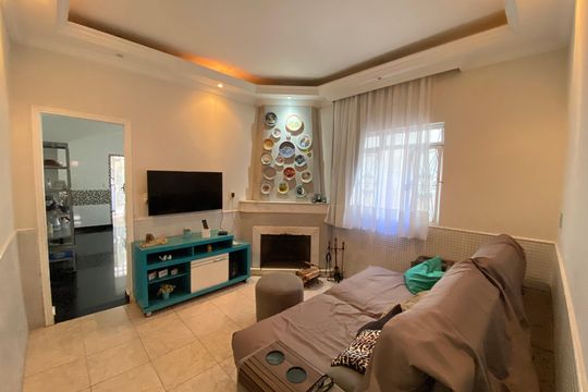 Casa à venda com 3 quartos, 178m² em Padre Eustáquio, Belo Horizonte