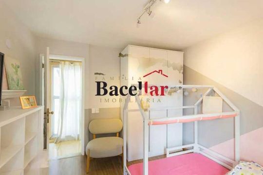 Casa à venda com 4 quartos, 468m² em Freguesia (Jacarepaguá), Rio de Janeiro
