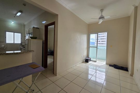 Sala de apartamento para alugar com 1 quarto, 40m² em Boqueirão, Praia Grande