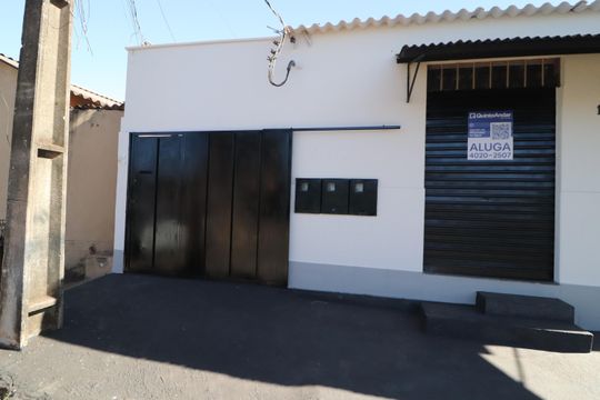 Plaquinha de casa para alugar com 1 quarto, 50m² em Morumbi, Uberlândia