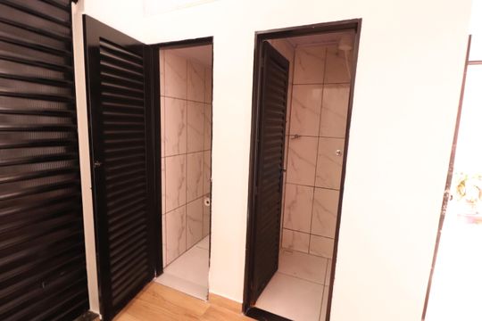 Banheiro de casa para alugar com 1 quarto, 50m² em Morumbi, Uberlândia
