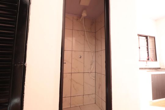 Banheiro de casa para alugar com 1 quarto, 50m² em Morumbi, Uberlândia