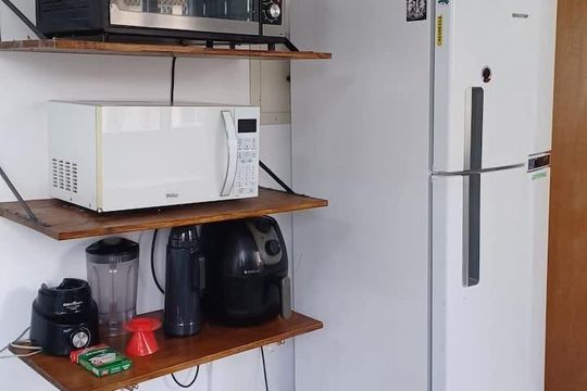 Cozinha de kitnet/studio à venda com 1 quarto, 22m² em Bigorrilho, Curitiba
