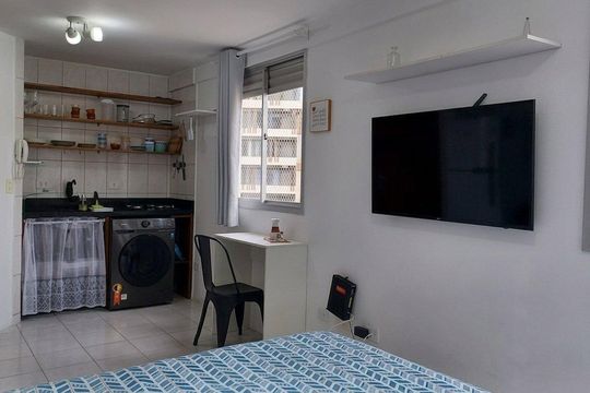 Sala / Quarto de kitnet/studio à venda com 1 quarto, 22m² em Bigorrilho, Curitiba