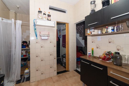 Cozinha de casa para alugar com 3 quartos, 80m² em Guadalupe, Rio de Janeiro