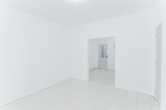 Quarto de casa para alugar com 1 quarto, 67m² em Recreio São Jorge, Guarulhos