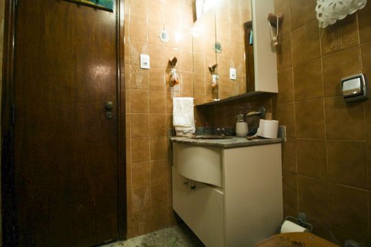Casa à venda com 5 quartos, 305m² em Parque Sao Domingos, São Paulo