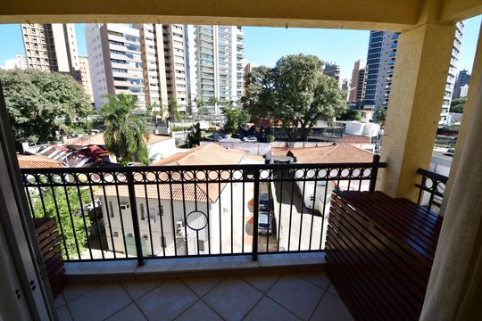 Sala - Sacada de apartamento para alugar com 3 quartos, 106m² em Cambuí, Campinas