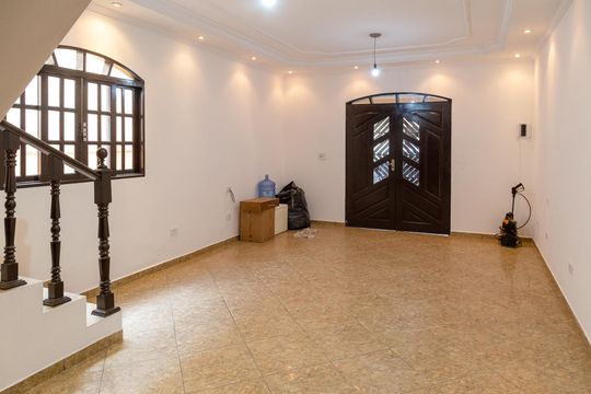 Sala de casa para alugar com 3 quartos, 100m² em Vila Nova Bonsucesso, Guarulhos
