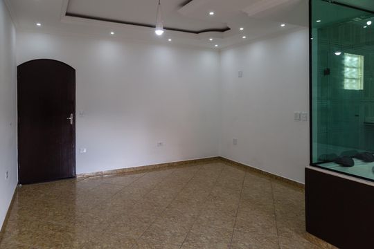 Quarto 1 suíte de casa para alugar com 3 quartos, 100m² em Vila Nova Bonsucesso, Guarulhos