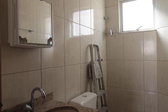 Banheiro Social de apartamento à venda com 2 quartos, 170m² em Santa Monica, Belo Horizonte