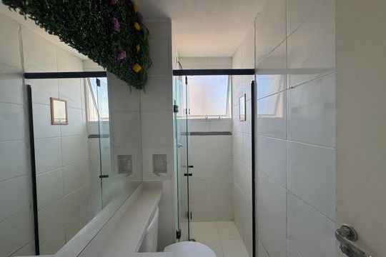 Banheiro de apartamento à venda com 2 quartos, 44m² em Jardim D’abril, São Paulo
