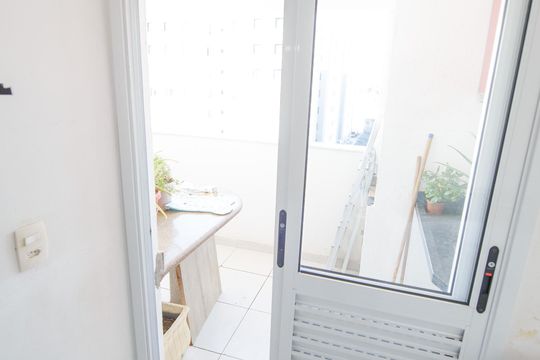 Área de Serviço de apartamento para alugar com 2 quartos, 60m² em Parque Residencial Bom Conselho, Taubaté