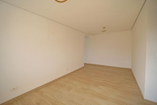 Sala de apartamento à venda com 2 quartos, 52m² em Jardim Danfer, São Paulo