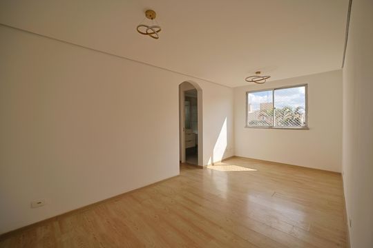 Sala de apartamento à venda com 2 quartos, 52m² em Jardim Danfer, São Paulo
