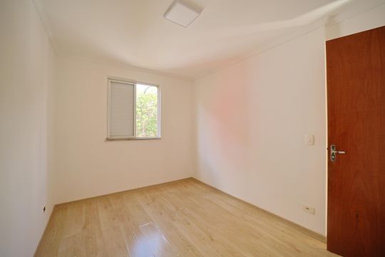 Quarto 1 de apartamento à venda com 2 quartos, 52m² em Jardim Danfer, São Paulo