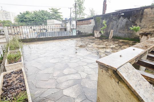 Quintal de casa à venda com 5 quartos, 550m² em Campo Grande, Rio de Janeiro