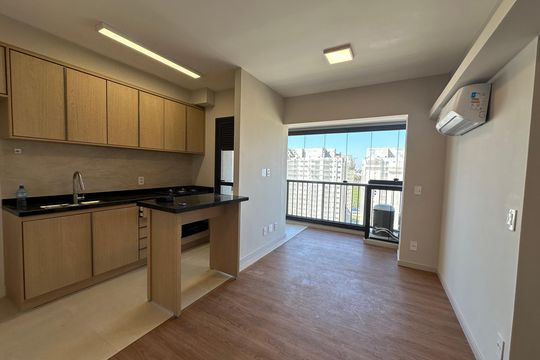 Sala de apartamento para alugar com 2 quartos, 48m² em Nova Aldeinha, Barueri
