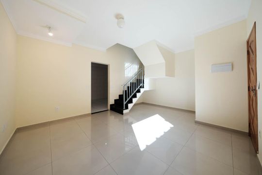Sala de casa de condomínio à venda com 3 quartos, 97m² em Parque Boturussu, São Paulo
