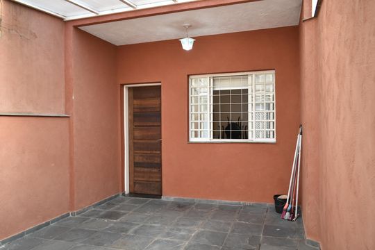 Garagem de casa à venda com 3 quartos, 109m² em Chácara Inglesa, São Paulo