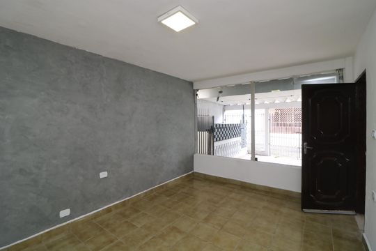 Casa para alugar com 3 quartos, 180m² em Jardim Três Marias, São Paulo