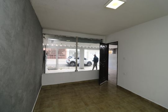 Sala de casa para alugar com 3 quartos, 180m² em Jardim Três Marias, São Paulo