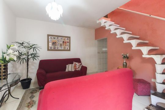 Sala de casa à venda com 3 quartos, 102m² em Guaianases, São Paulo