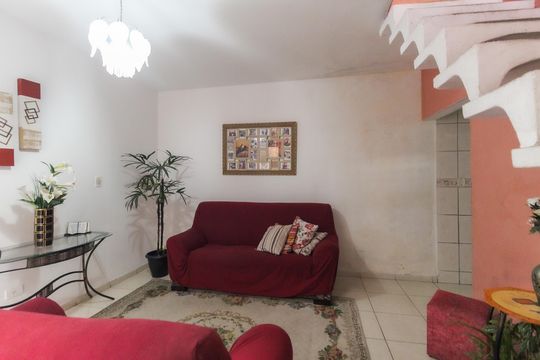 Sala de casa à venda com 3 quartos, 102m² em Guaianases, São Paulo