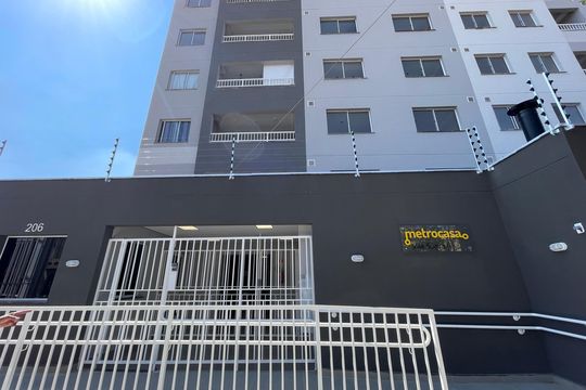 Fachada de apartamento para alugar com 1 quarto, 35m² em Ferreira, São Paulo