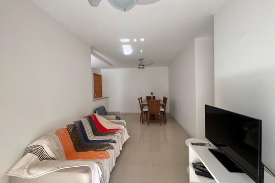 Sala de apartamento à venda com 3 quartos, 78m² em Vargem Pequena, Rio de Janeiro