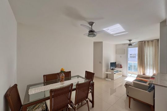 Sala de apartamento à venda com 3 quartos, 78m² em Vargem Pequena, Rio de Janeiro