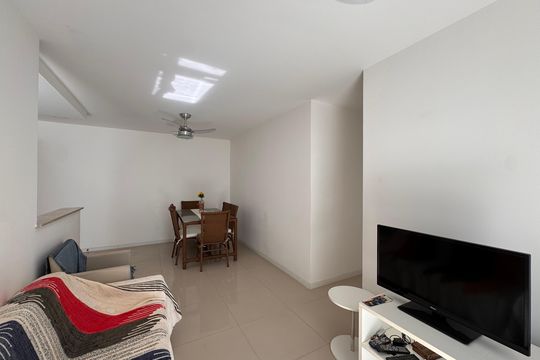Sala de apartamento à venda com 3 quartos, 78m² em Vargem Pequena, Rio de Janeiro