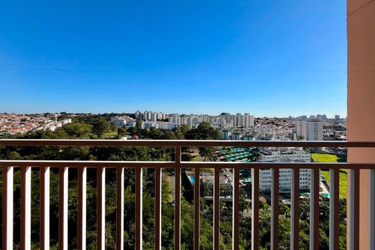 Vista da sacada de apartamento para alugar com 2 quartos, 64m² em Jardim Nova Europa, Campinas