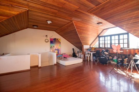 Área comum de casa à venda com 4 quartos, 240m² em Santa Quiteria, Curitiba