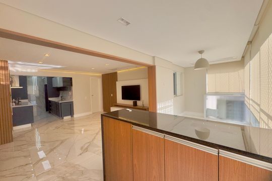 Varanda gourmet de apartamento à venda com 3 quartos, 110m² em Vila Leonor, Guarulhos