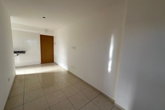 Sala de apartamento para alugar com 2 quartos, 46m² em Parque Sao Vicente, São Vicente